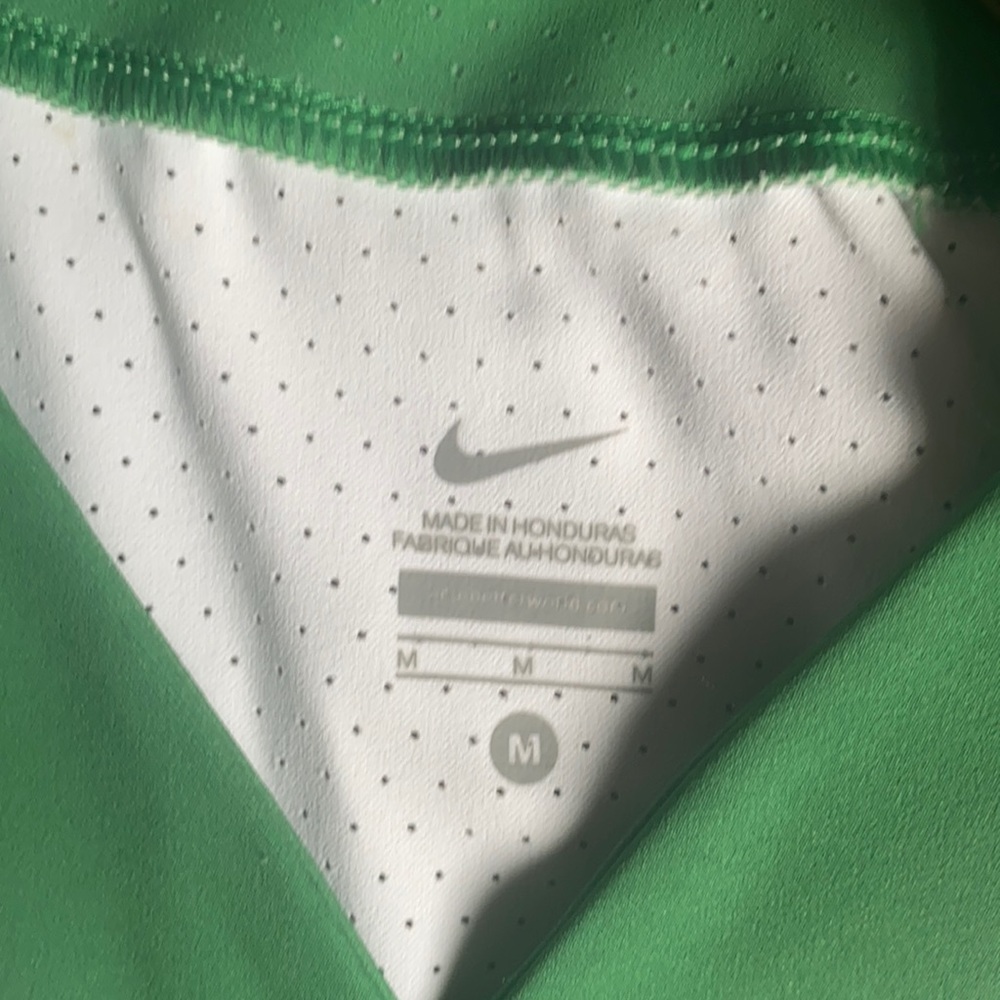 Women’s Nike NCAA Oregon ducks Nike jersey - Picture 3 of 4